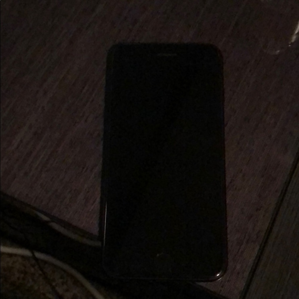 UNLOCKED Iphone 7 128gb
